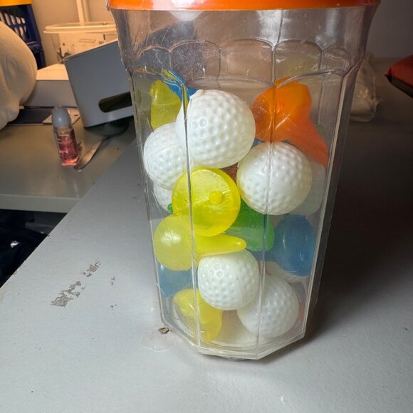 VINTAGE - Reusable Ice Cubes - Golf Balls and Tees - Picture 1 of 4